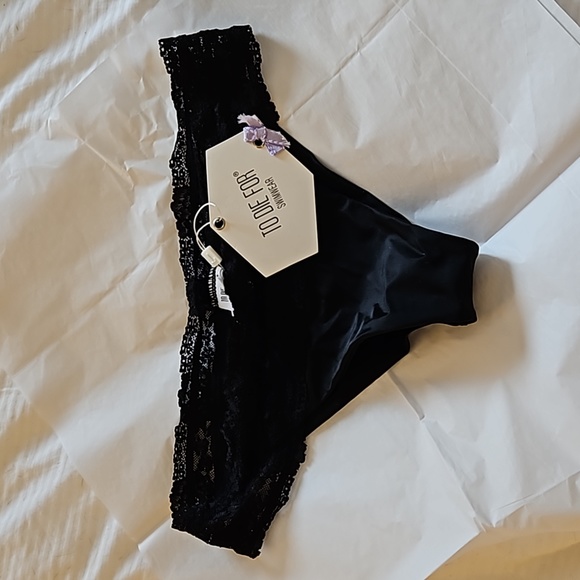 BIKINI - Picture 4 of 6